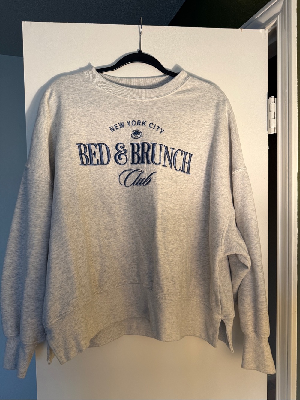 Abercrombie & Fitch Light Gray 'Bed & Brunch Club' Crewneck Sweatshirt